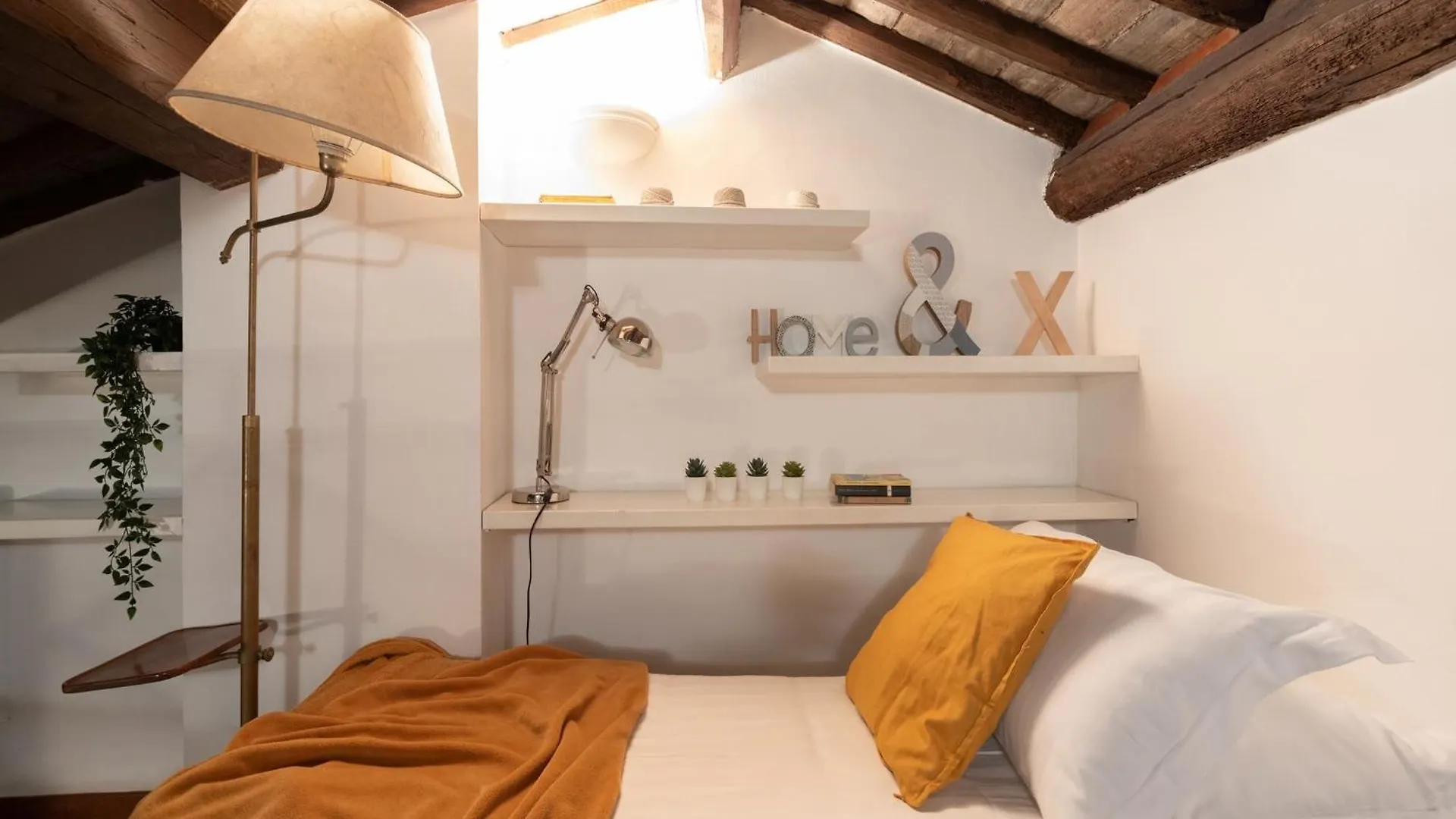 The Best Rent - Stylish Apartment In Trastevere District Rome Italy